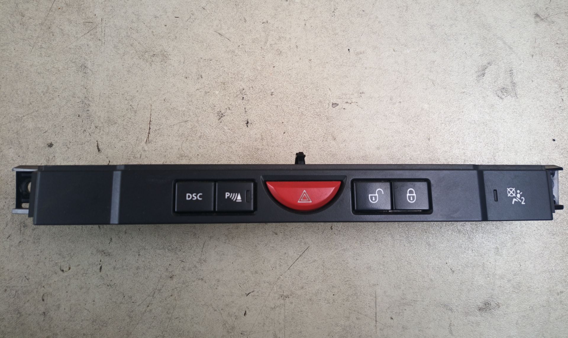 WARNING Land Rover Discovery