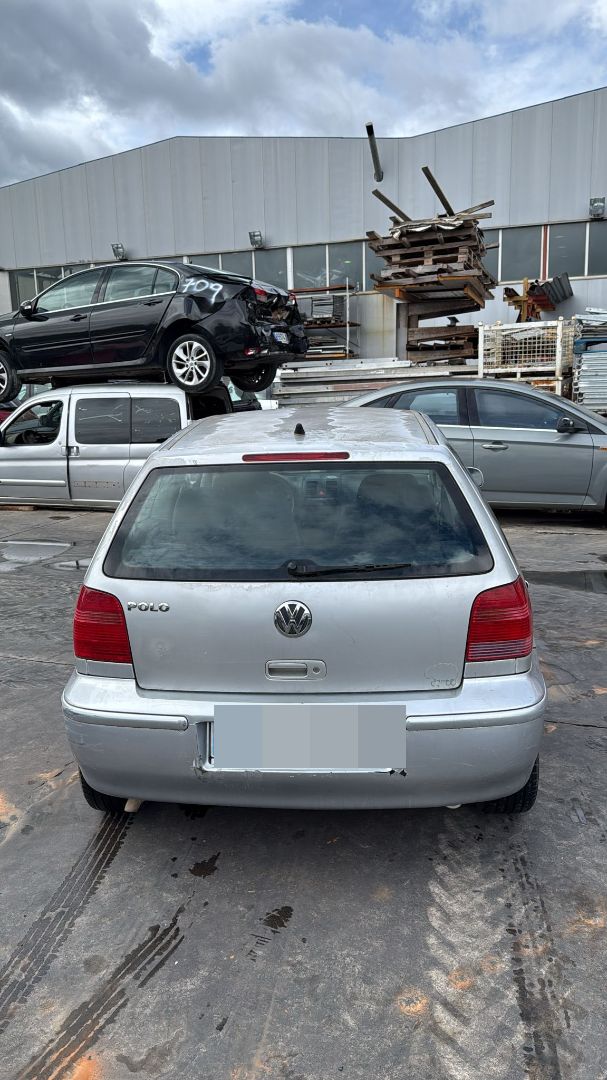 Imagen del vehículo Volkswagen Polo III Berlina (6N2)