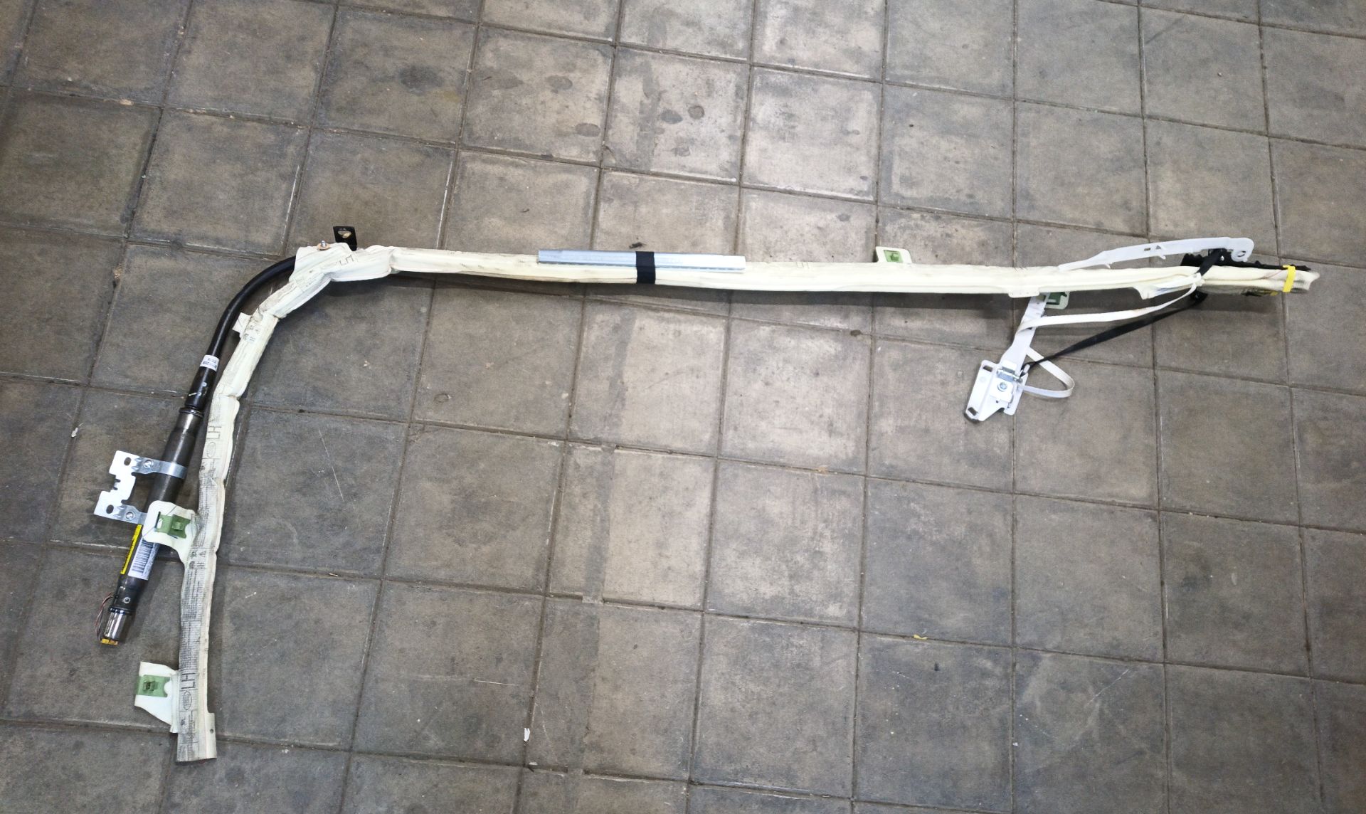 AIRBAG CORTINA DELANTERO IZQUIERDO Land Rover Discovery