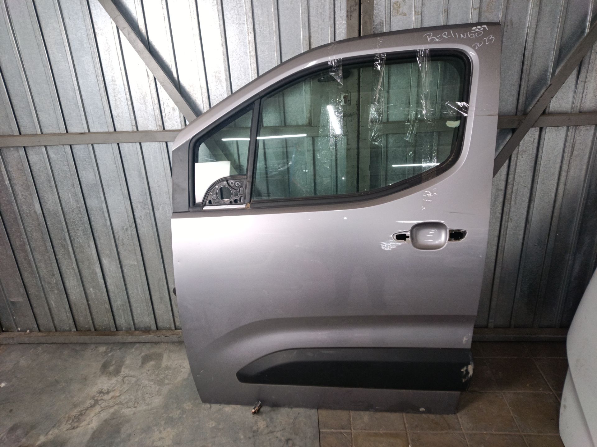 PUERTA DELANTERA IZQUIERDA Citroen Berlingo Combi