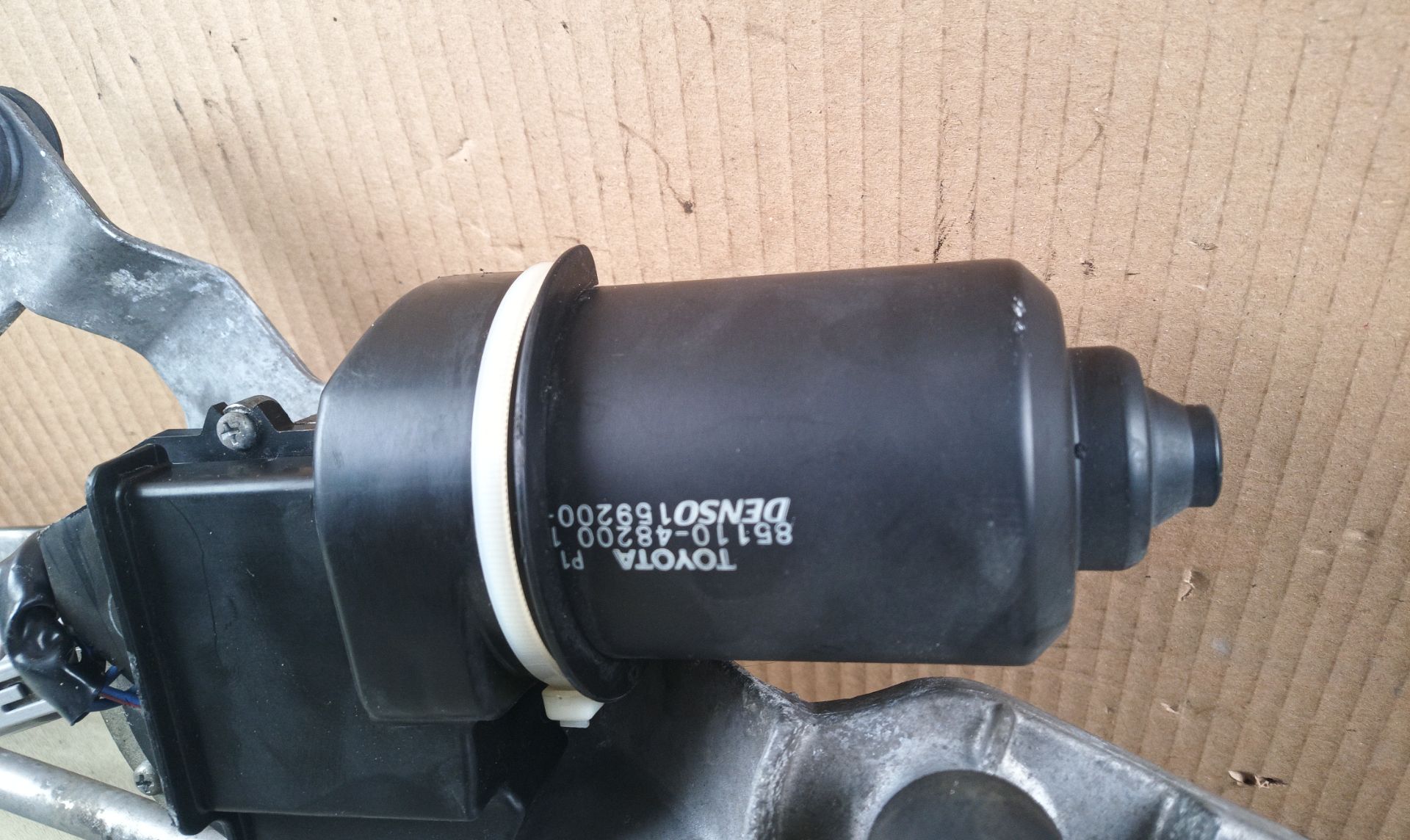 MOTOR LIMPIA DELANTERO Lexus RX (GGL1/GYL1)