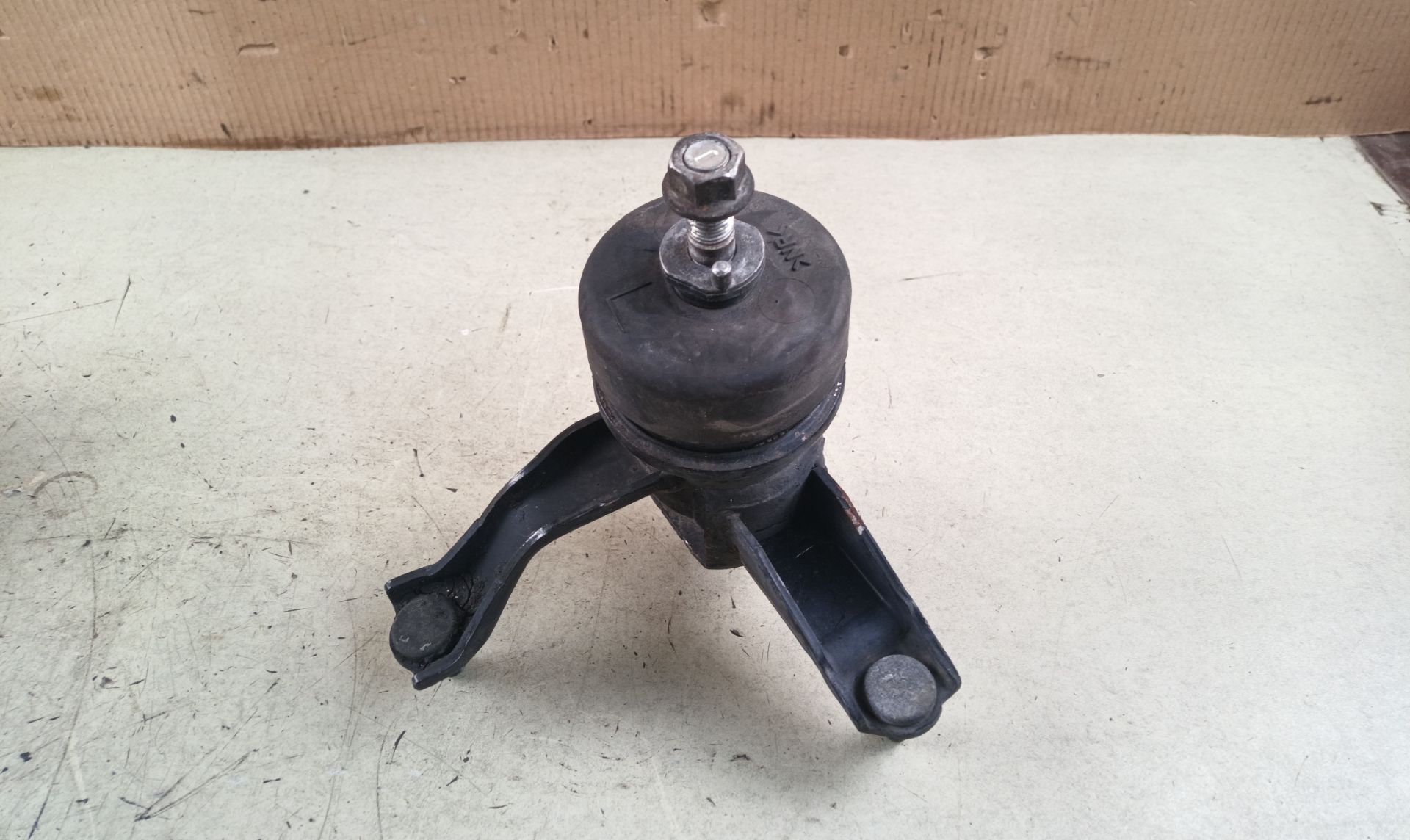 SOPORTE MOTOR IZQUIERDO Lexus RX (GGL1/GYL1)