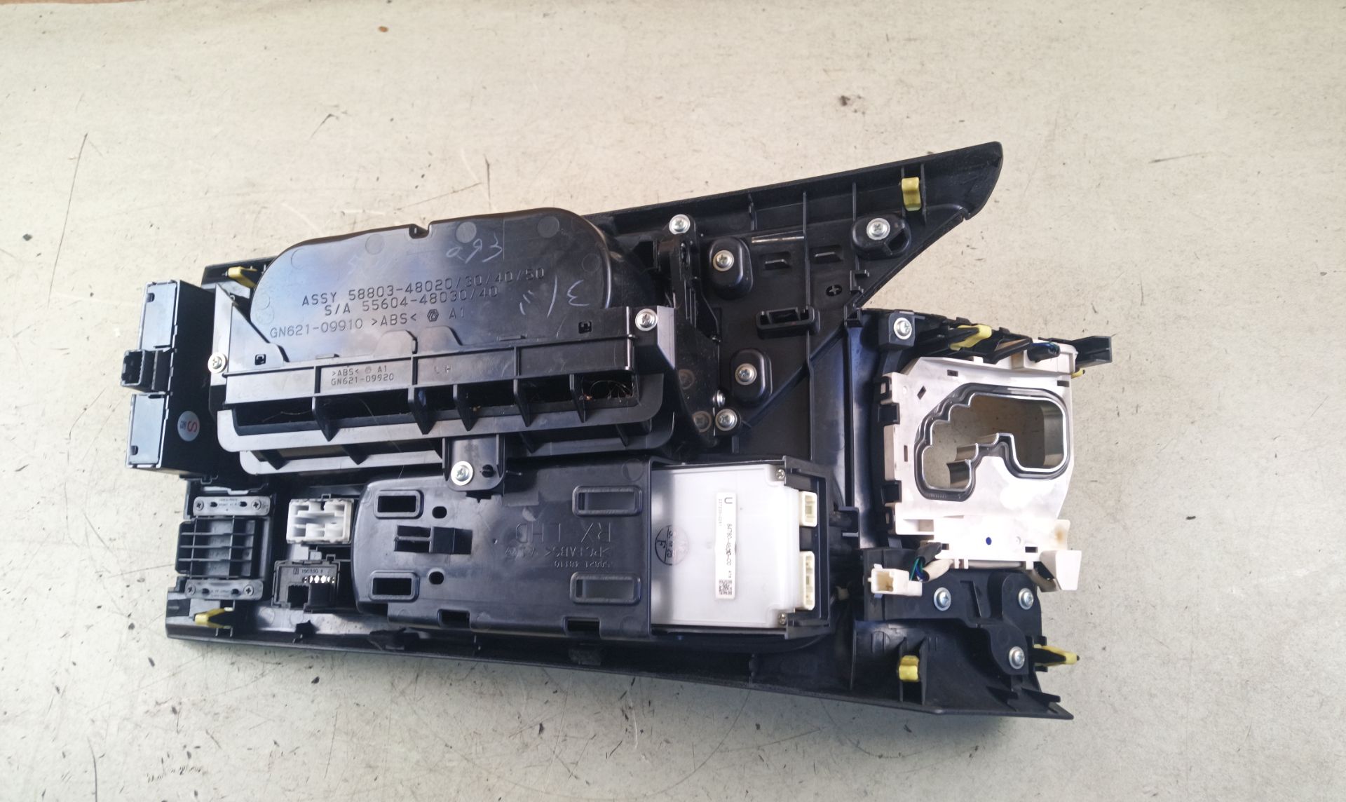 CONSOLA CENTRAL Lexus RX (GGL1/GYL1)