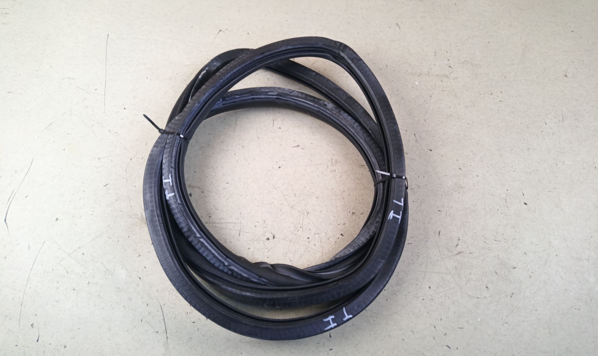 GOMAS CONTORNO PUERTA Audi A6 Berlina (4F2)