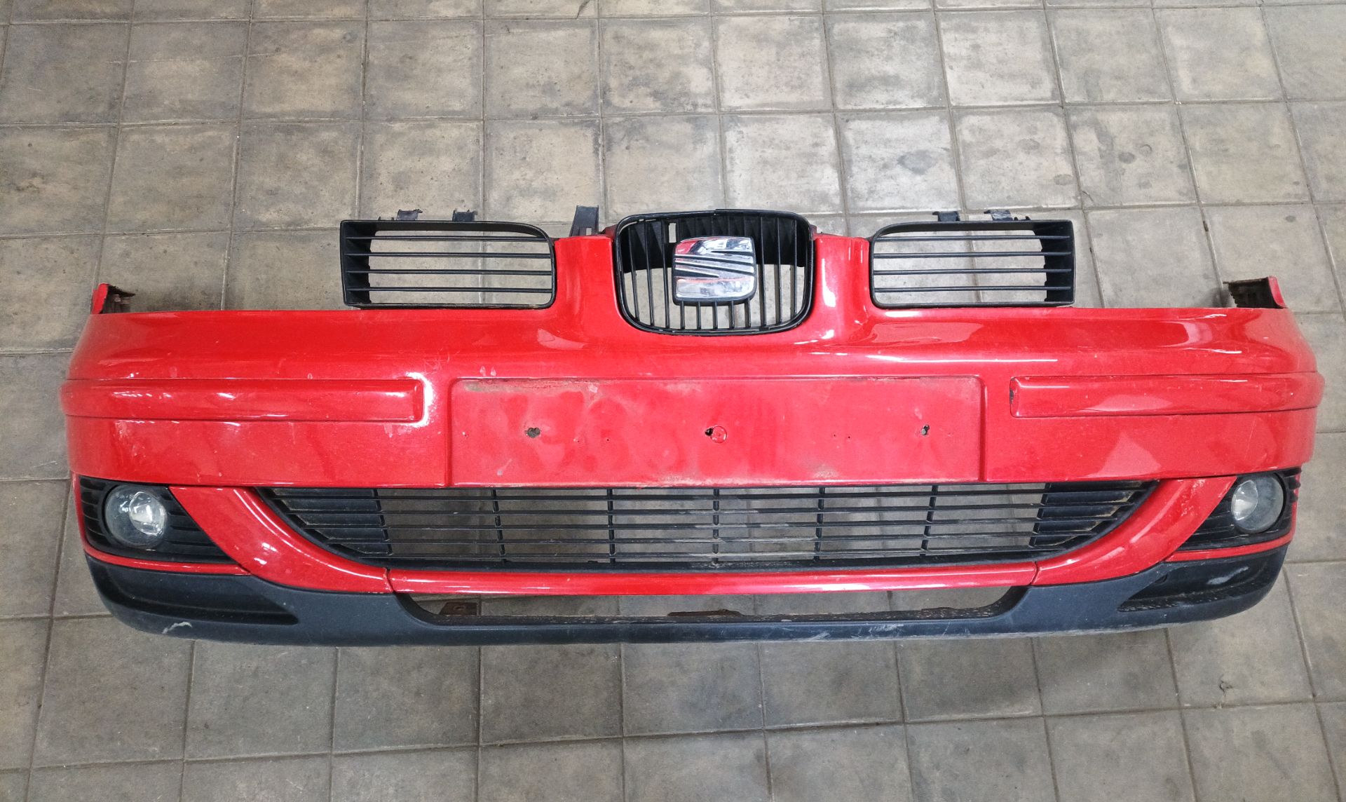 PARAGOLPES DELANTERO Seat Leon (1M1)