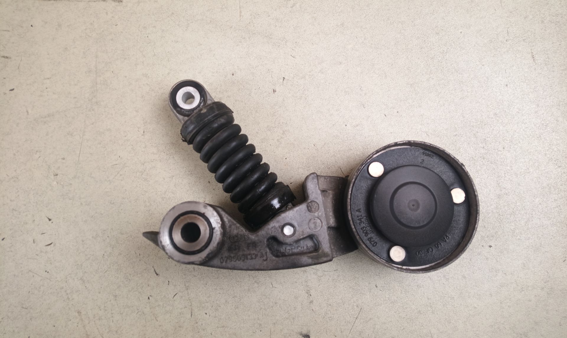 TENSOR CORREA AUXILIAR Audi A6 Berlina (4F2)