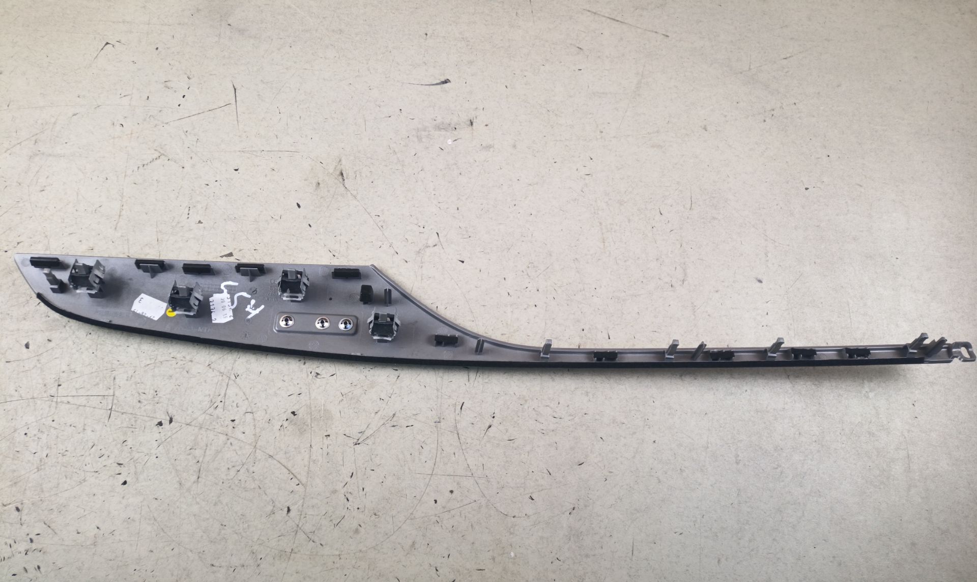 EMBELLECEDOR SALPICADERO Audi A6 Berlina (4GC)
