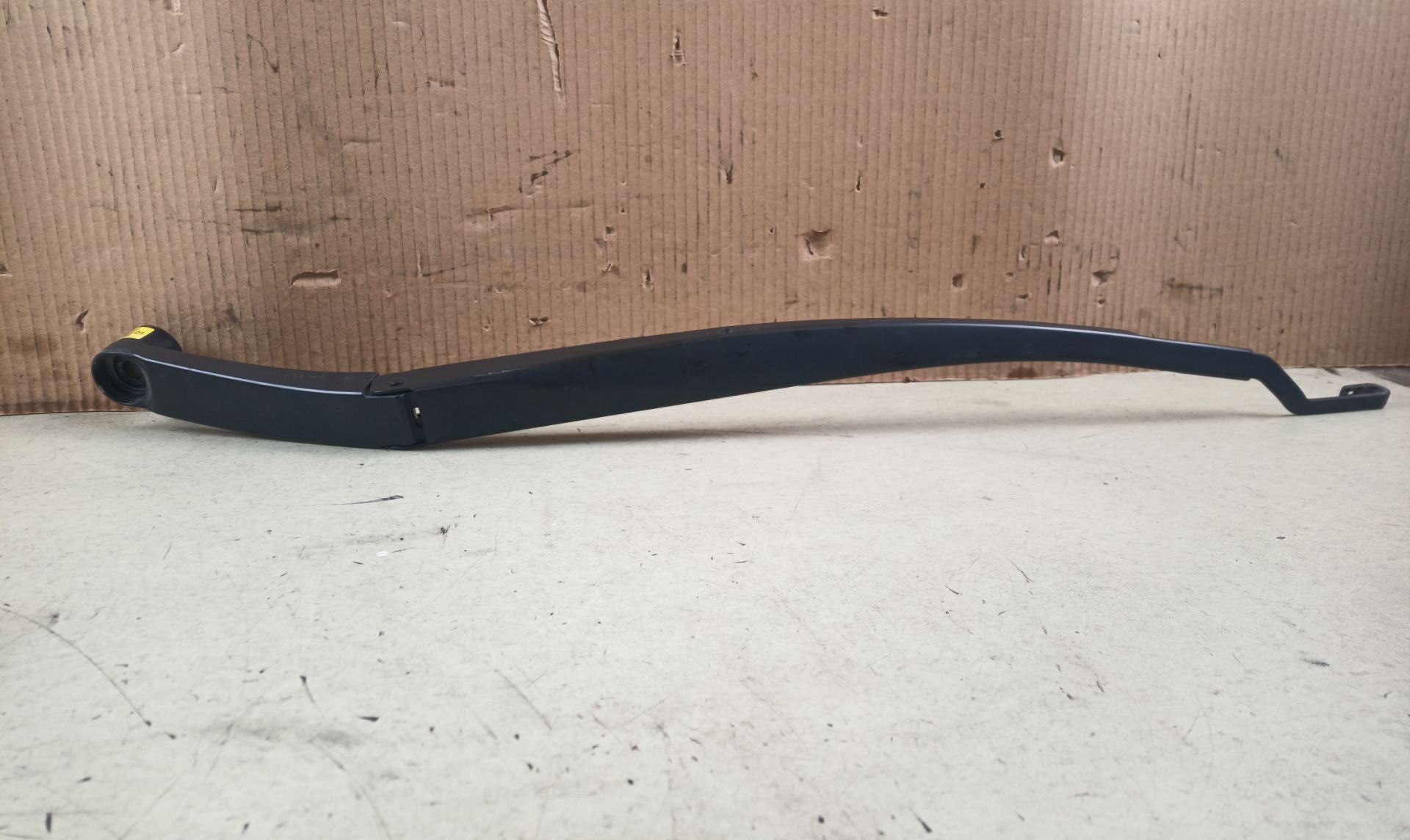 BRAZO LIMPIA DELANTERO DERECHO Kia Optima (JF)