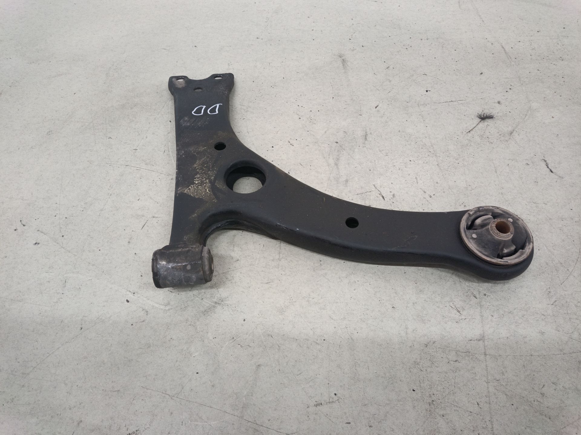 BRAZO SUSPENSION DELANTERO DERECHO Toyota Avensis Berlina (T25)