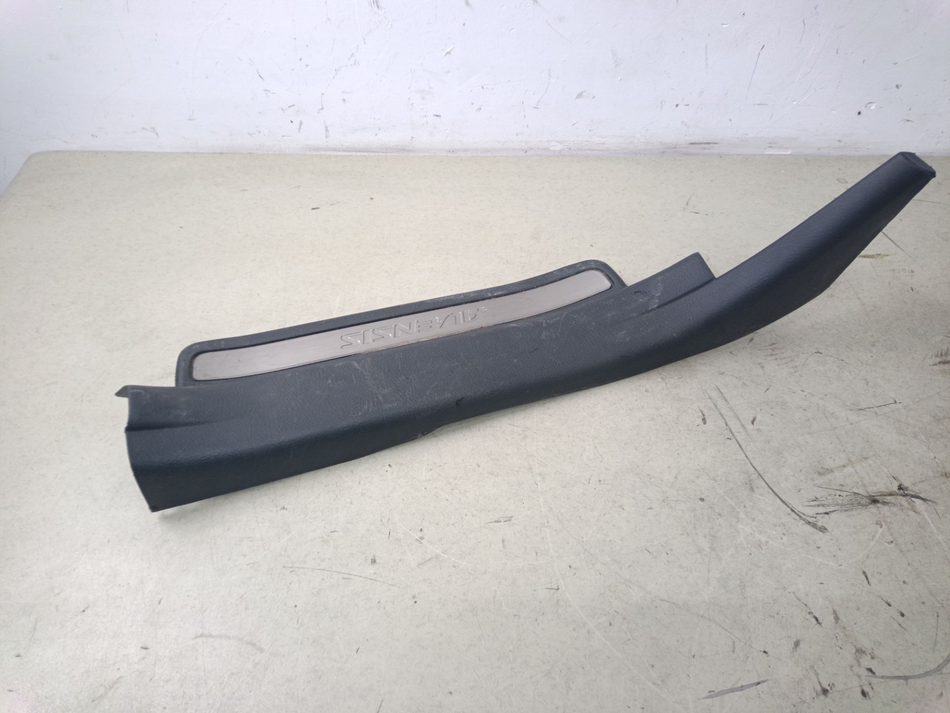 EMBELLECEDOR Toyota Avensis Berlina (T25)