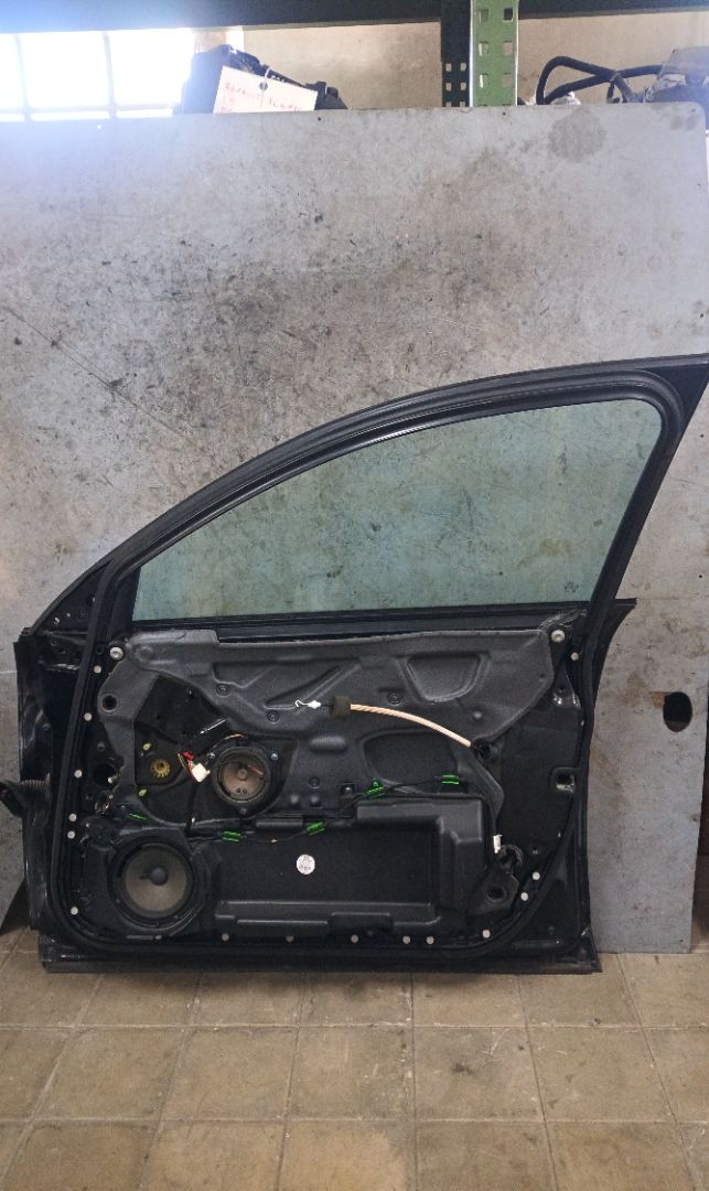 PUERTA DELANTERA DERECHA Audi A6 Berlina (4F2)