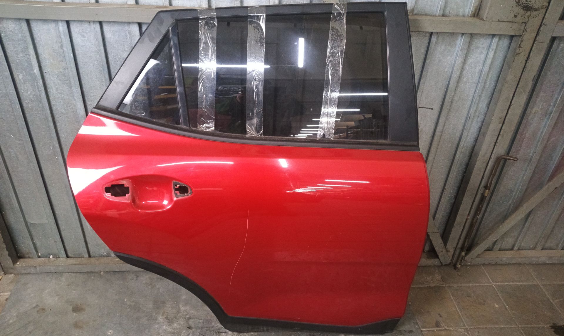 PUERTA TRASERA DERECHA Kia Stonic (YBCUV)