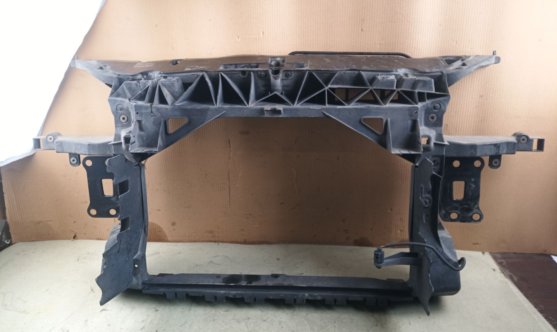 SOPORTE RADIADOR