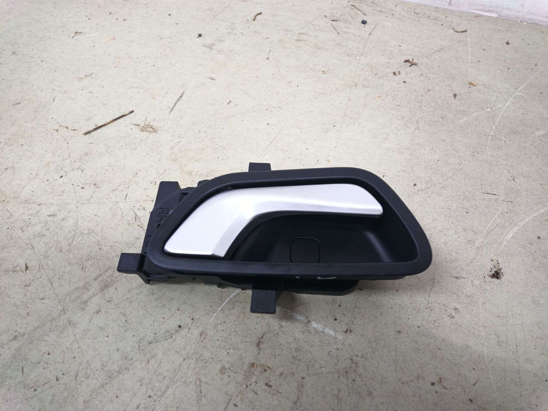 MANETA INTERIOR TRASERA DERECHA Kia Stonic (YBCUV)