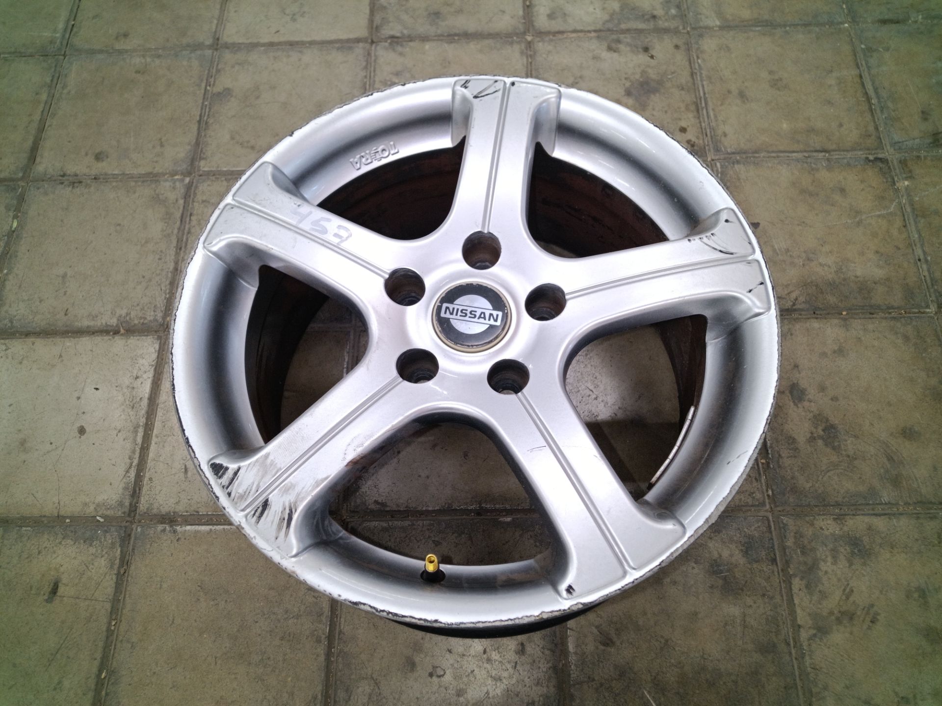 LLANTA Nissan Primera Berlina (P12)