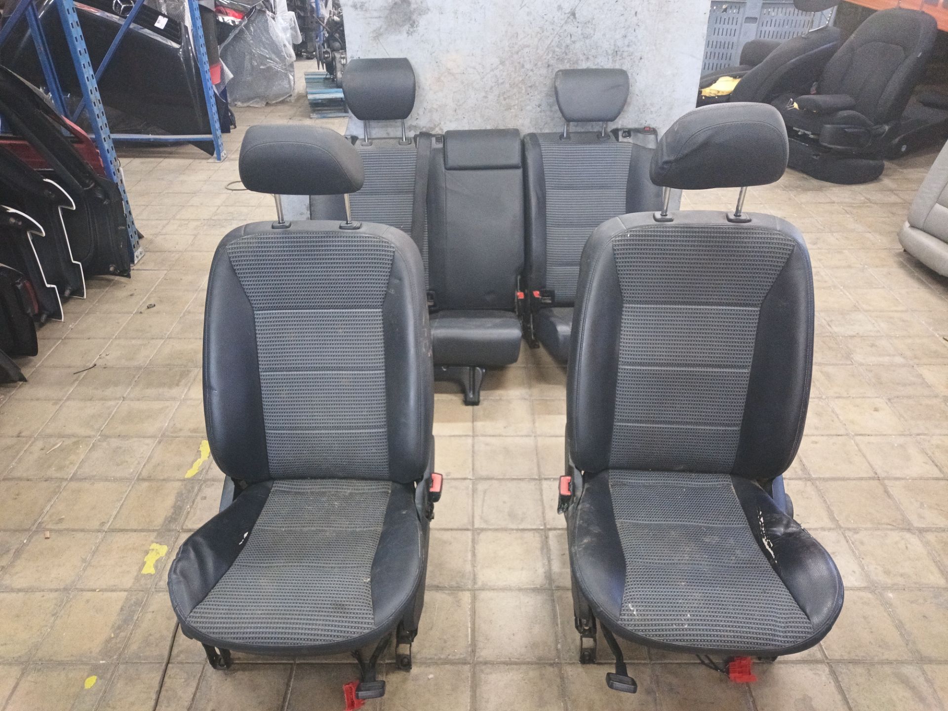 JUEGO ASIENTOS COMPLETO Mercedes-Benz A (BM 169)
