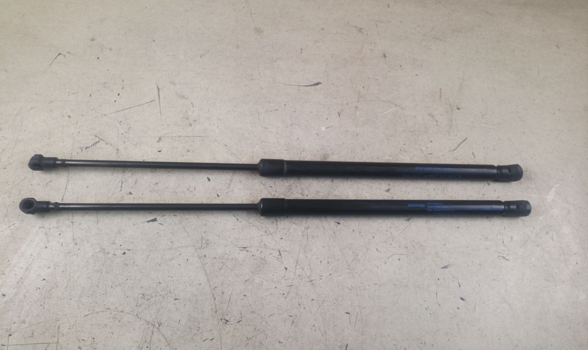 AMORTIGUADORES MALETERO / PORTON Nissan Qashqai (J11E)