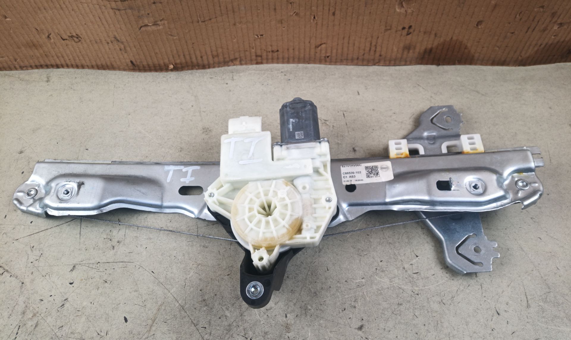 ELEVALUNAS TRASERO IZQUIERDO Nissan Qashqai (J11E)