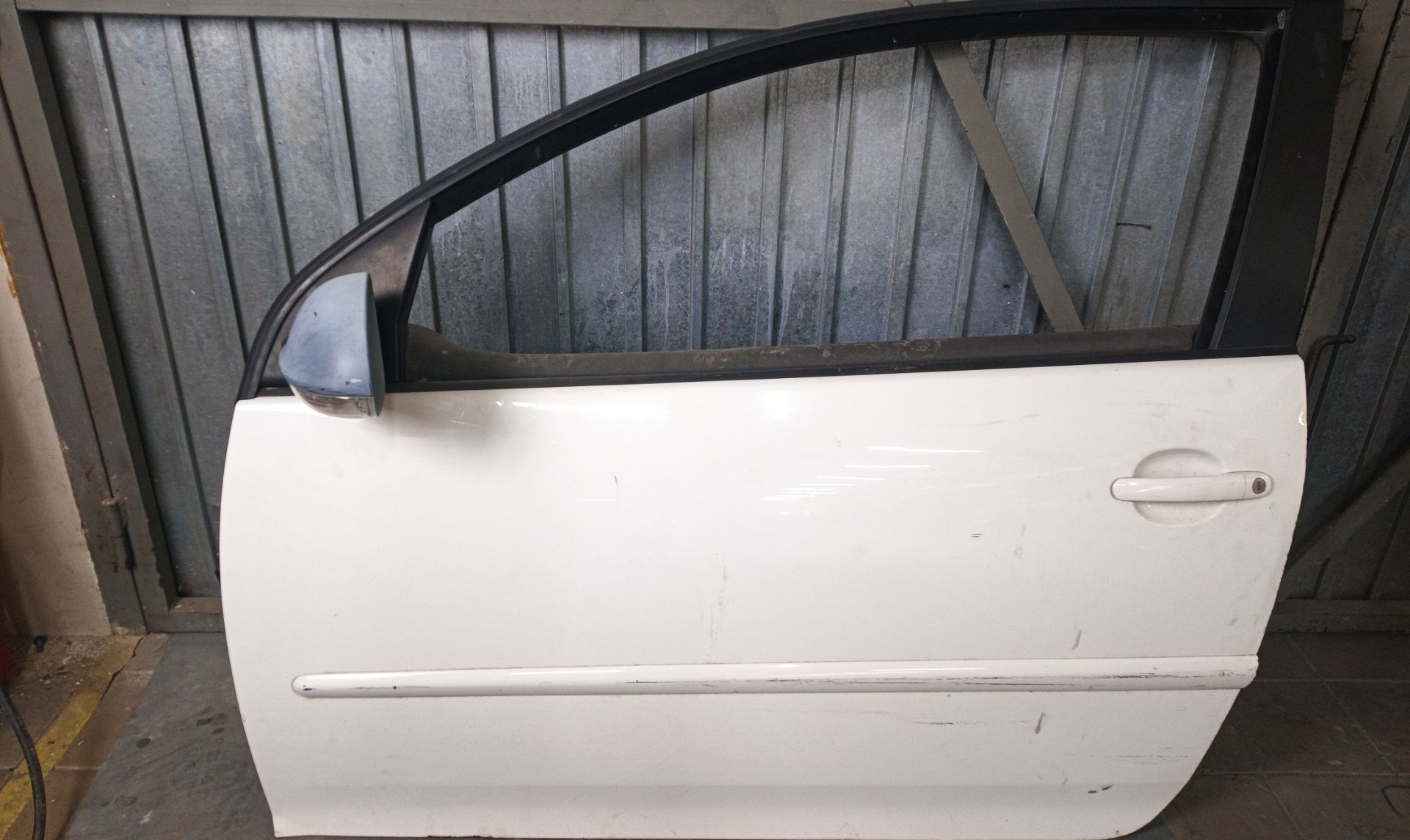PUERTA DELANTERA IZQUIERDA Volkswagen Golf V (1K1)