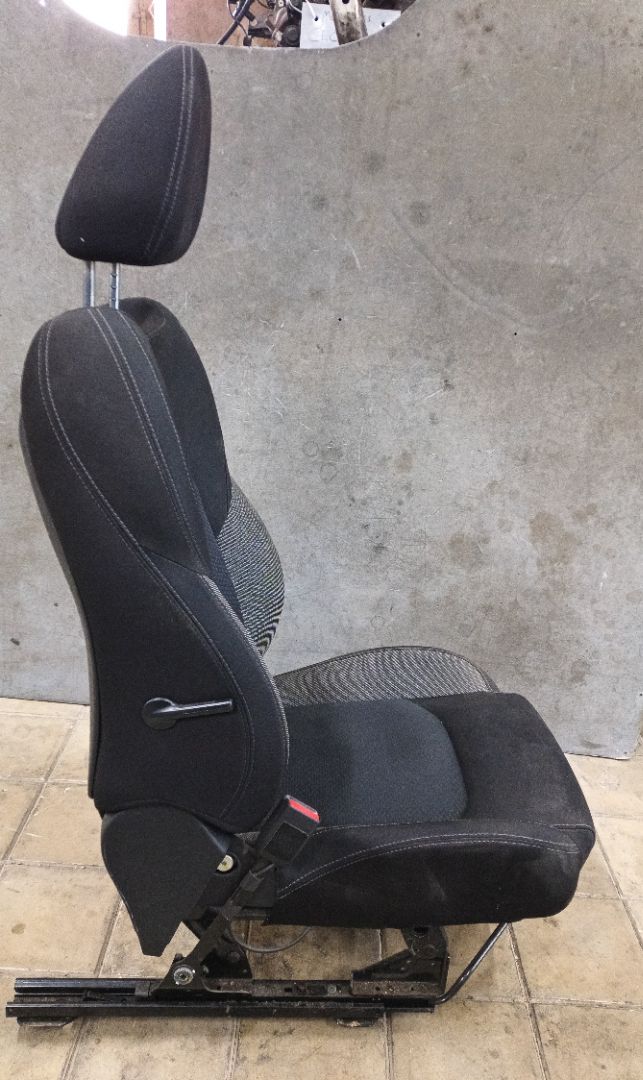 ASIENTO DELANTERO IZQUIERDO Nissan Qashqai (J11E)