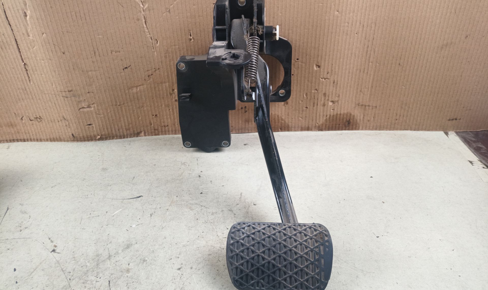 PEDAL FRENO Mercedes-Benz A (BM 169)