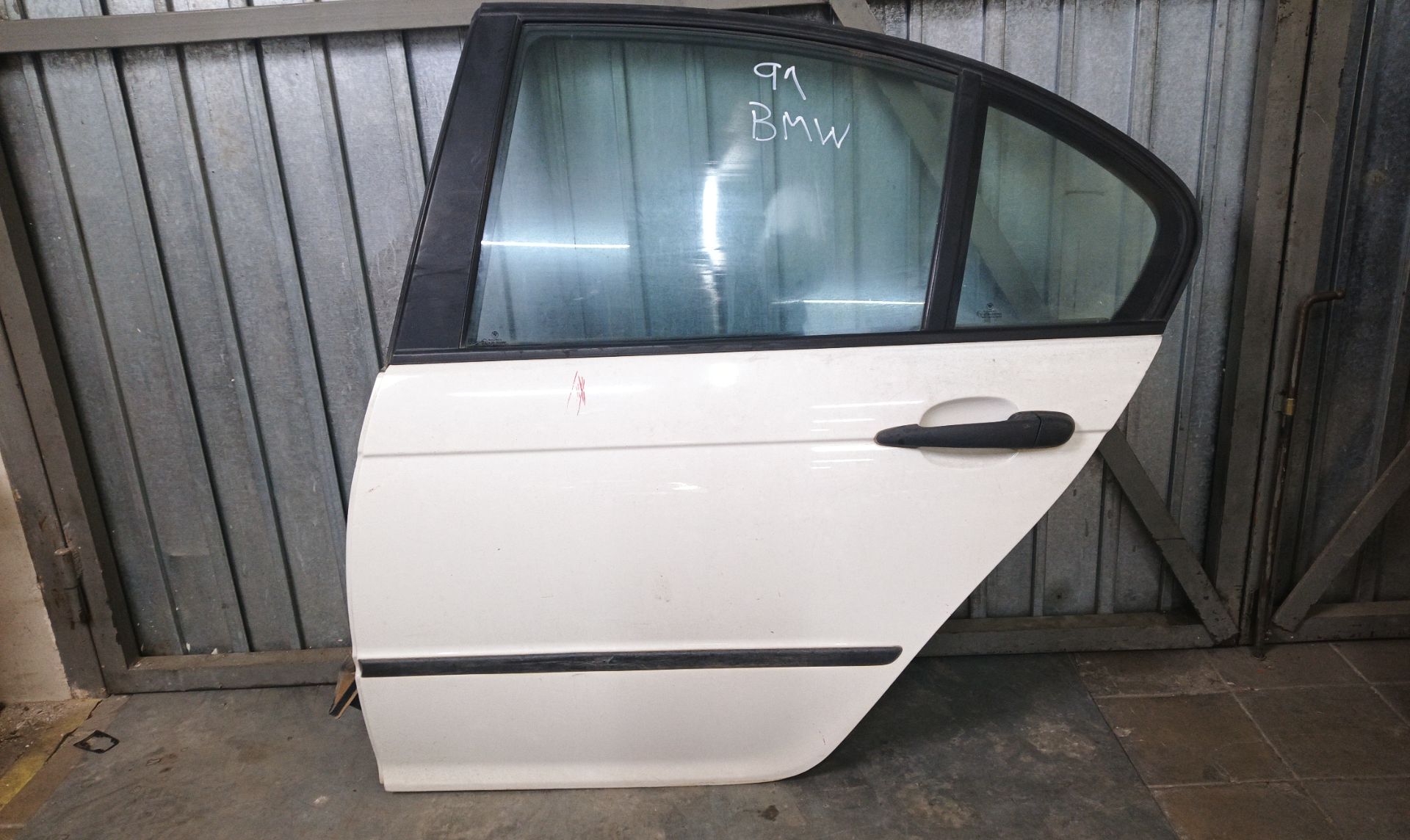 PUERTA TRASERA IZQUIERDA BMW 3 Berlina (E46)