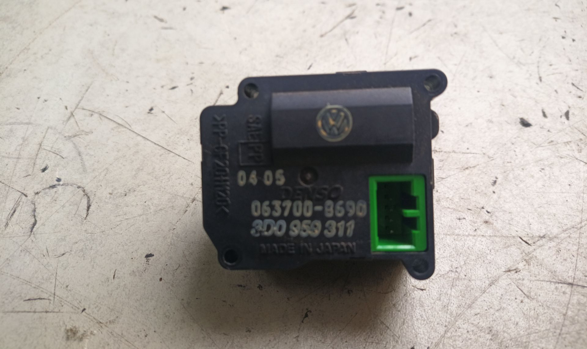MOTOR APERTURA TRAMPILLA Volkswagen Phaeton (3D2/3D8)