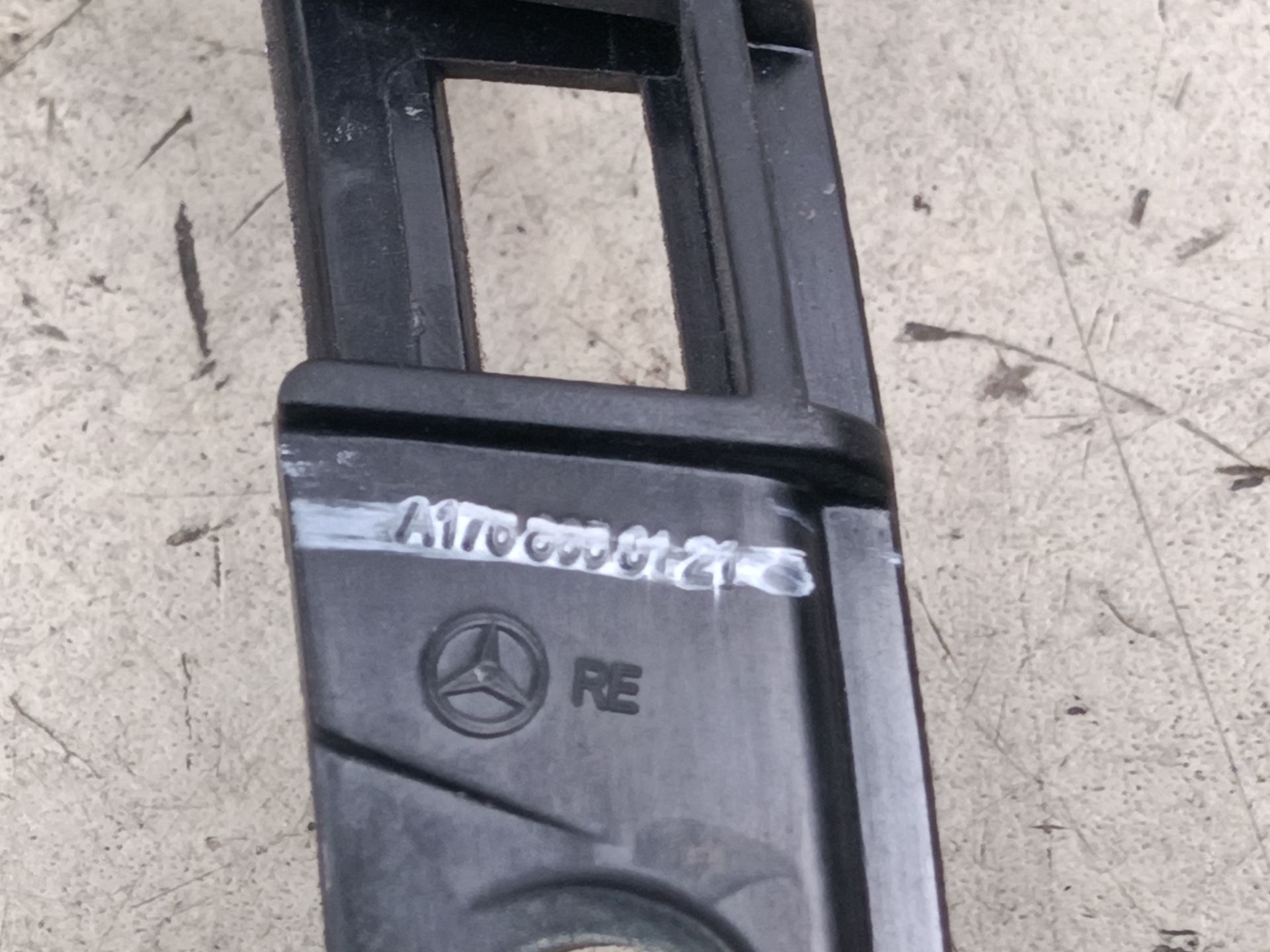 SOPORTE PARAGOLPES TRASERO Mercedes-Benz A (BM 176)