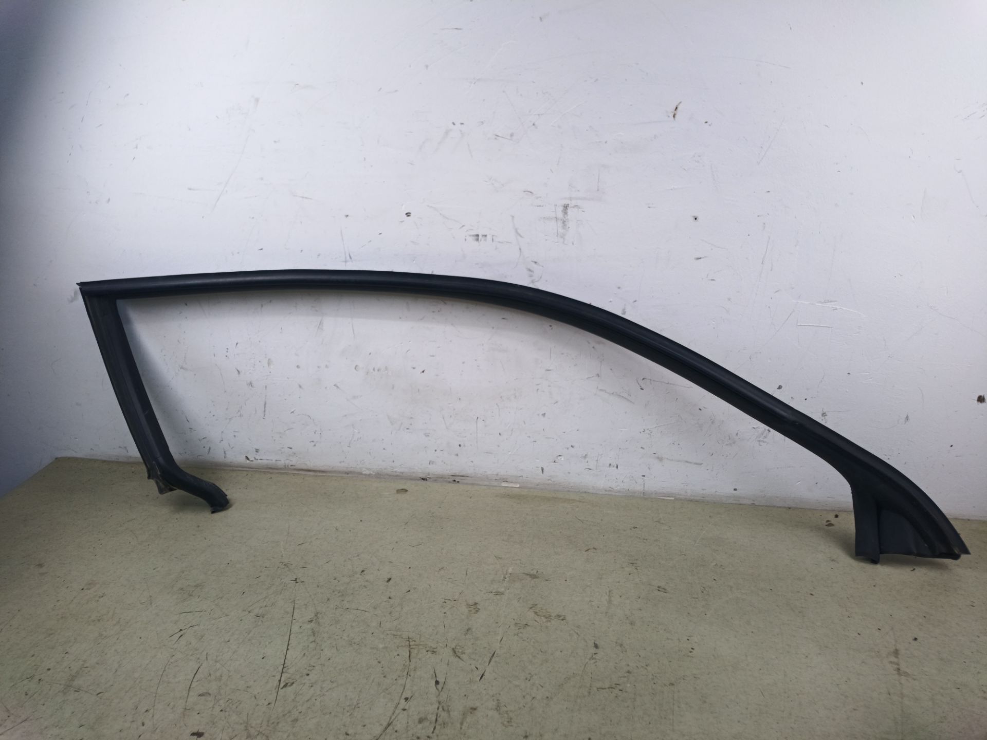 GOMAS CONTORNO PUERTA Volkswagen Scirocco (137)