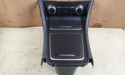 CONSOLA CENTRAL Mercedes-Benz A (BM 176)