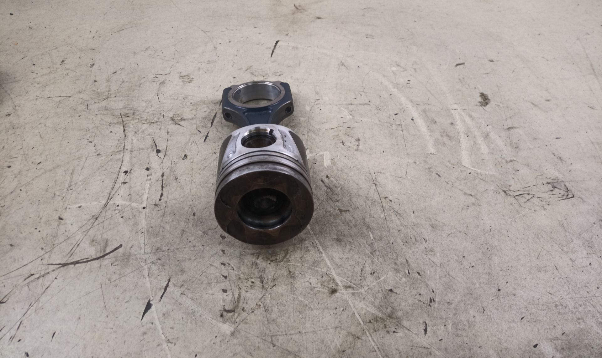 PISTON Mercedes-Benz A (BM 176)