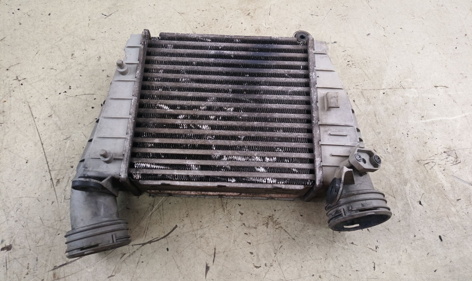 INTERCOOLER Volkswagen Phaeton (3D2/3D8)