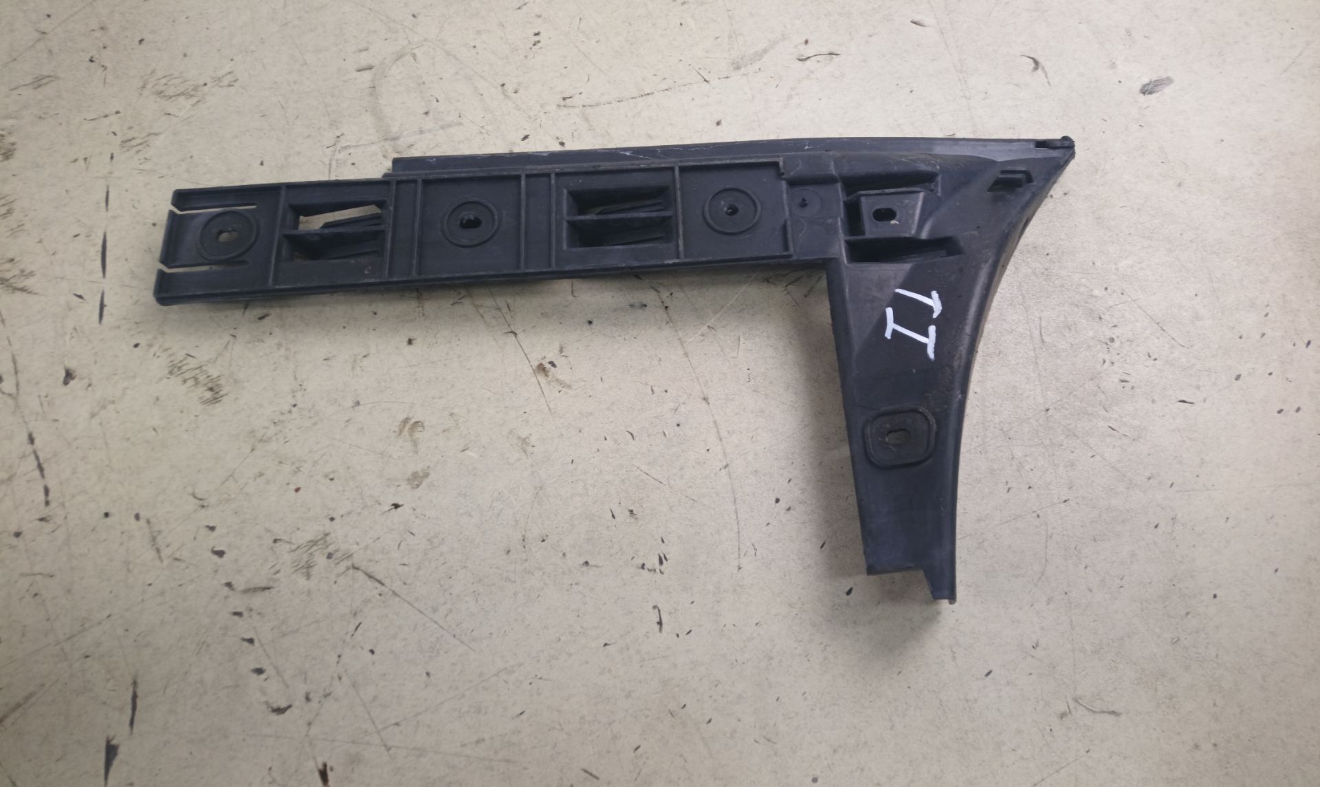 SOPORTE PARAGOLPES TRASERO Volkswagen Phaeton (3D2/3D8)