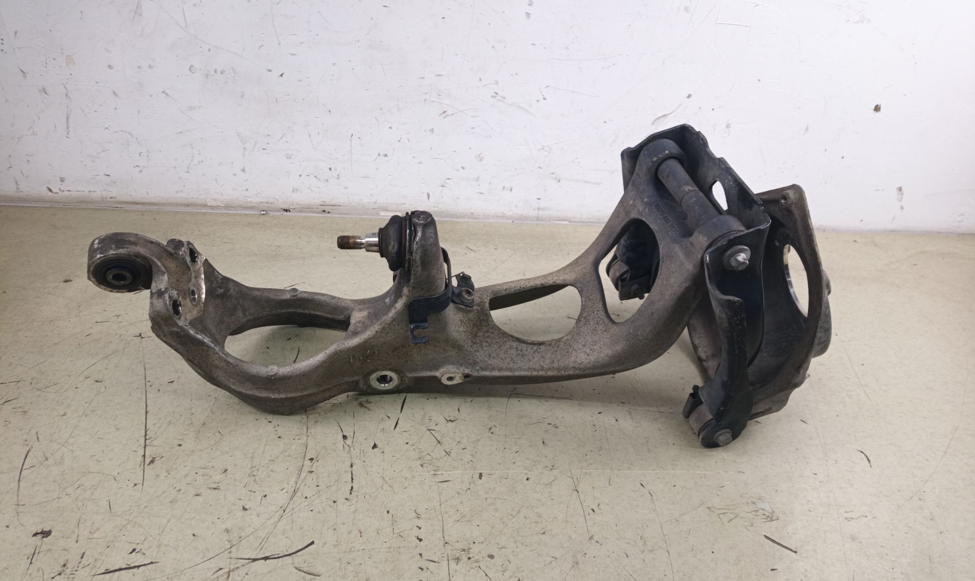 BRAZO SUSPENSION DELANTERO IZQUIERDO Peugeot 407 SW