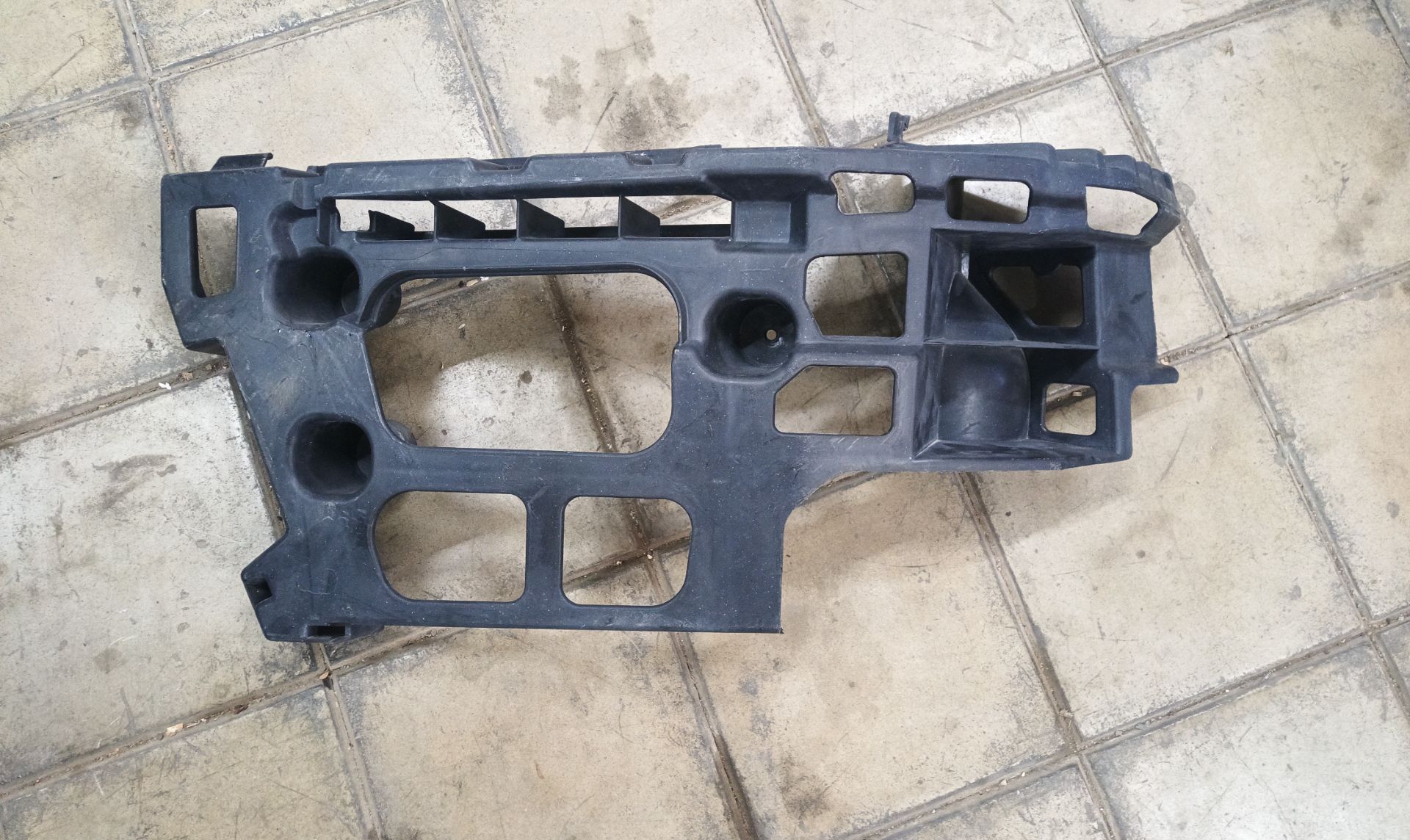 SOPORTE PARAGOLPES TRASERO Peugeot 407 SW