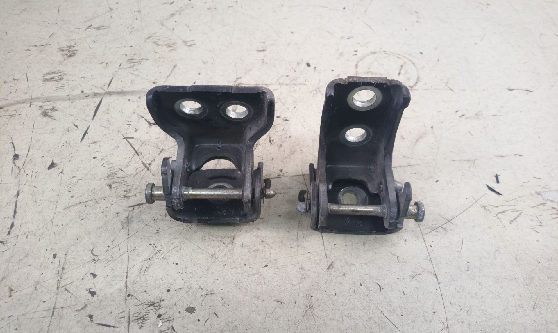 BISAGRA PUERTA Peugeot 407 SW