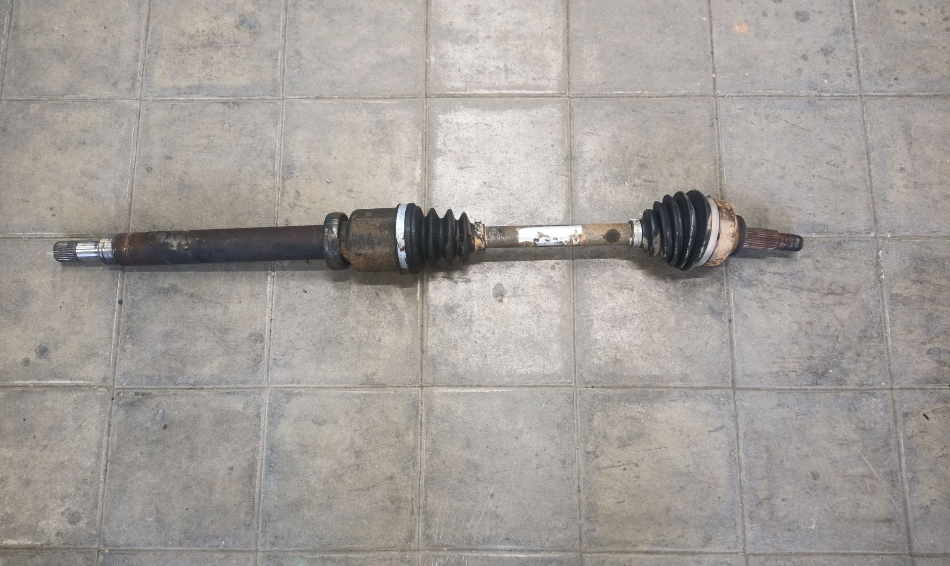 TRANSMISION DELANTERA DERECHA Ford Focus Berlina (CAK)