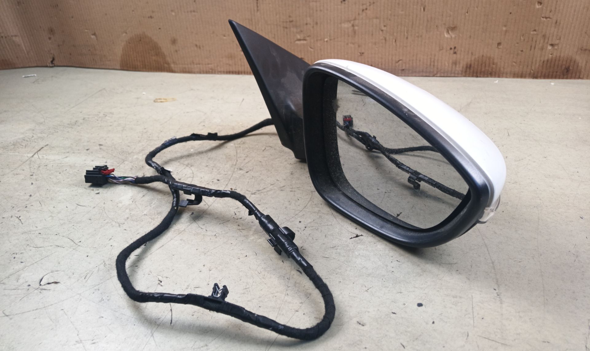 RETROVISOR DERECHO Volkswagen Scirocco (137)