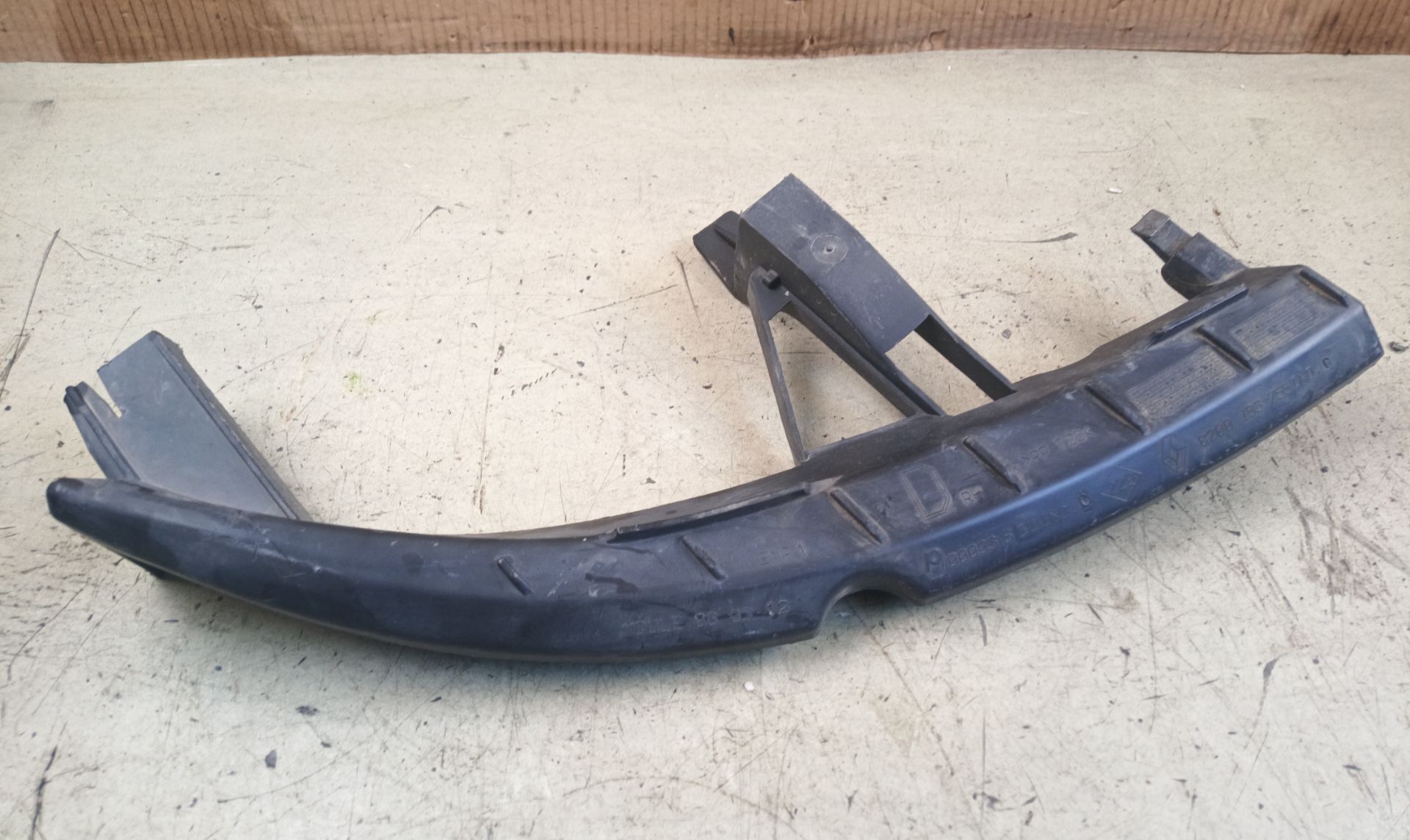 SOPORTE FARO DERECHO Renault Scenic II (JM)