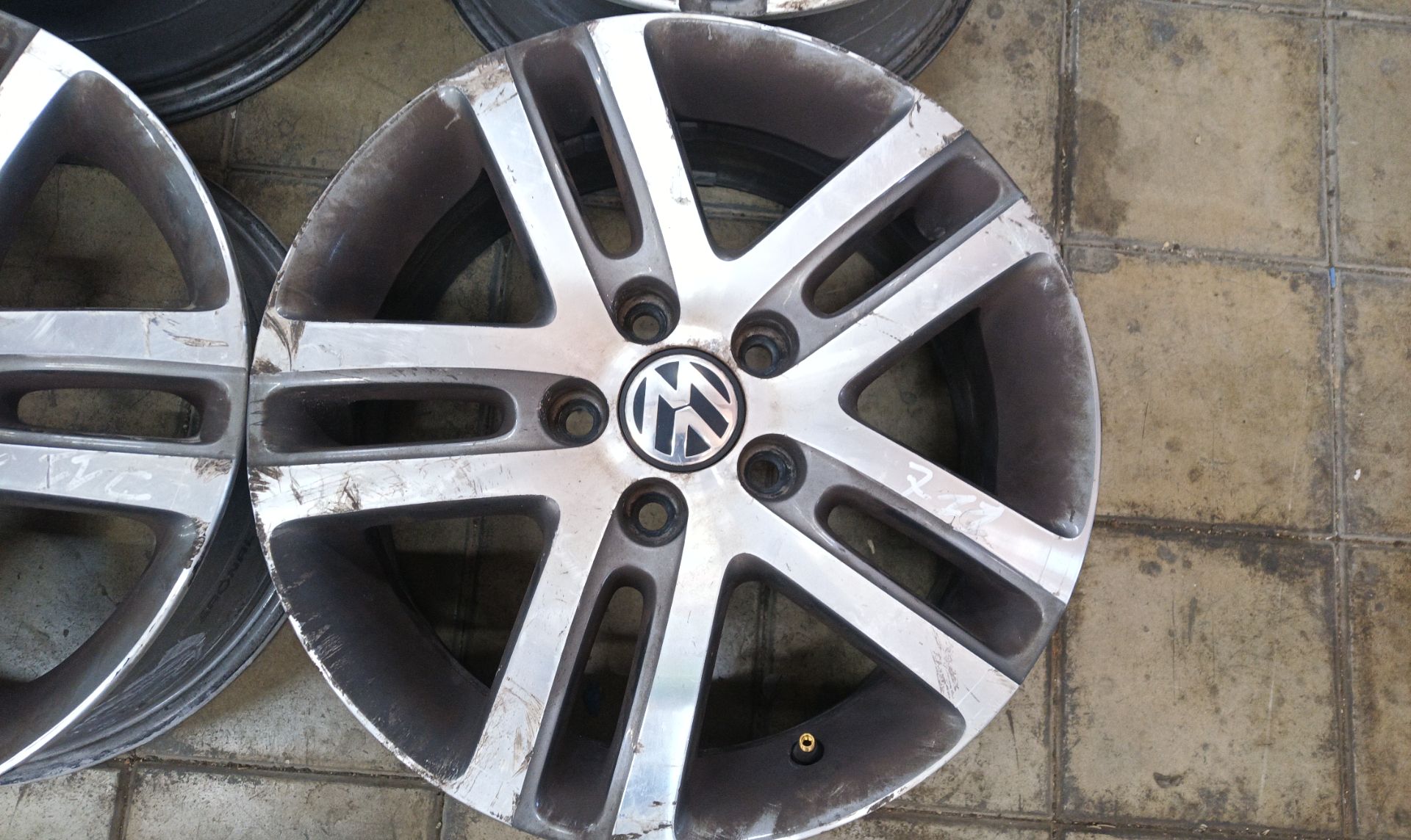 JUEGO LLANTAS Volkswagen Touran (1T2)