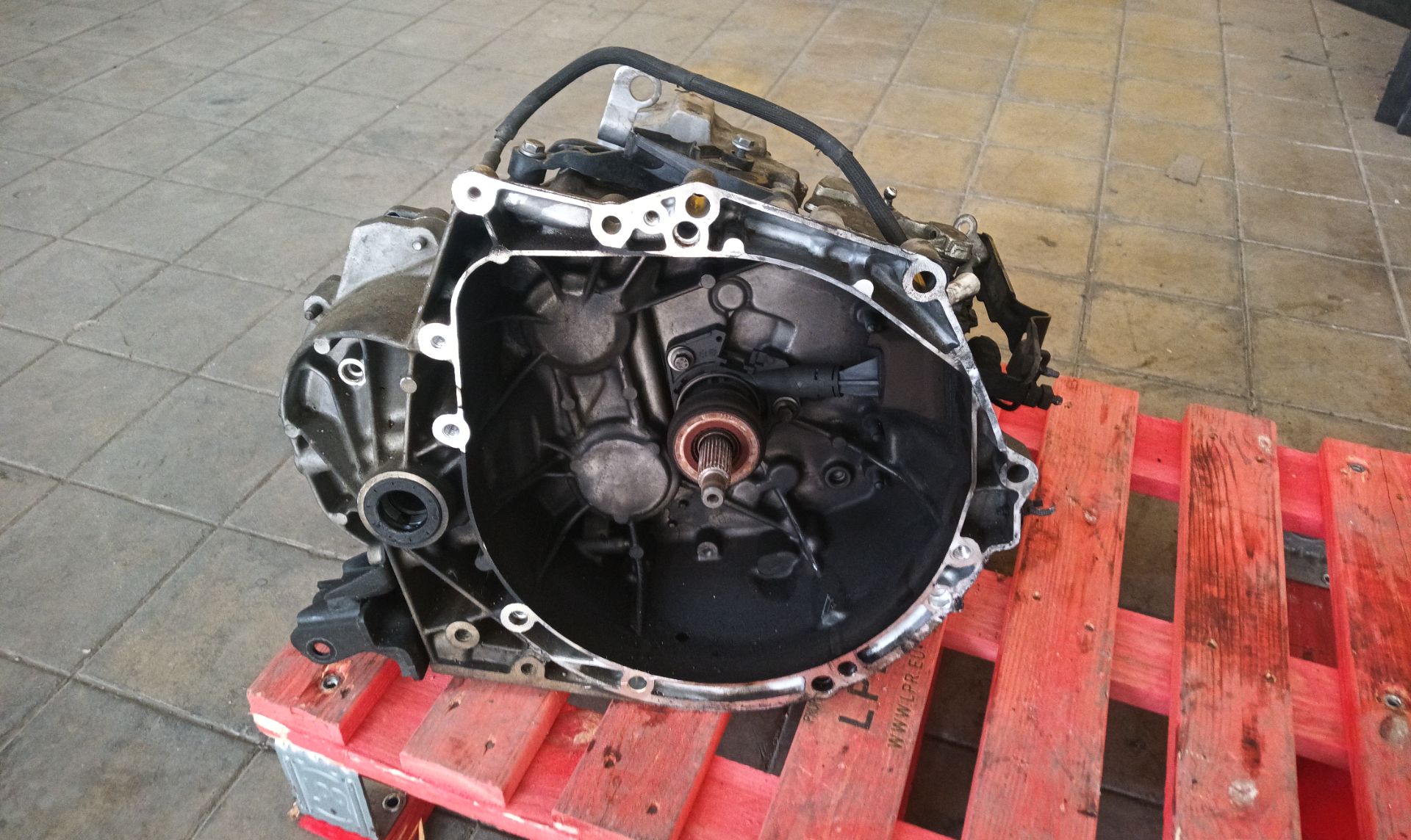 CAJA CAMBIOS Peugeot 208