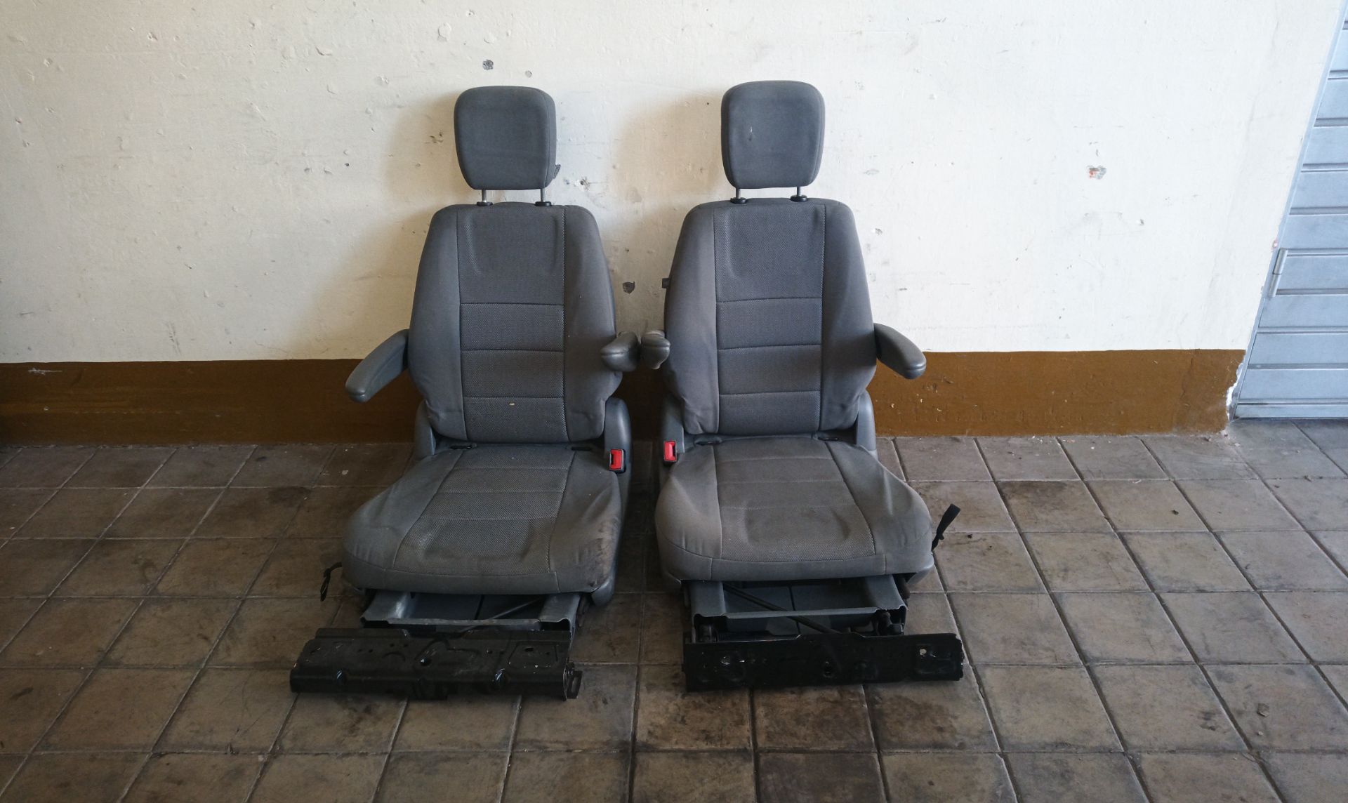 JUEGO ASIENTOS COMPLETO Chrysler Grand Voyager (RT)