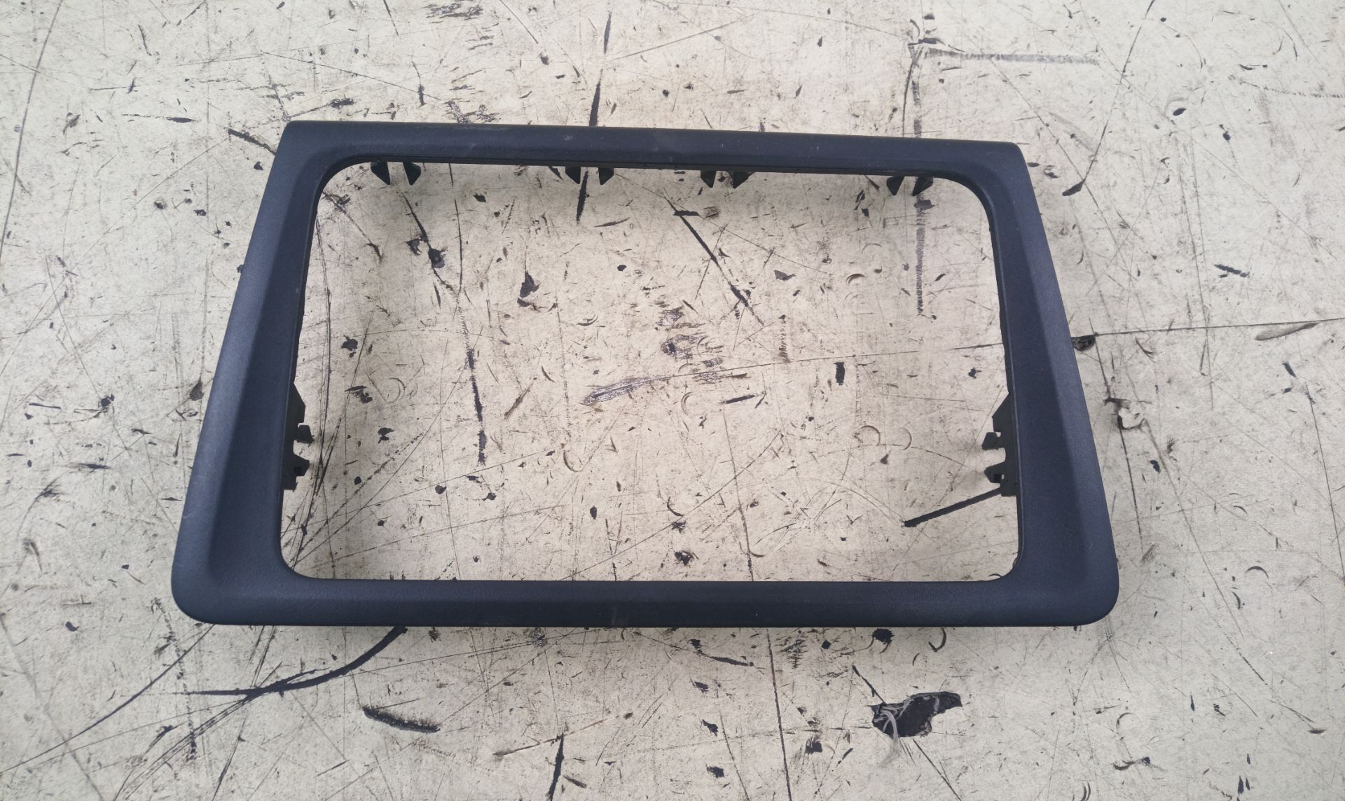 EMBELLECEDOR SALPICADERO Seat Toledo (KG3)