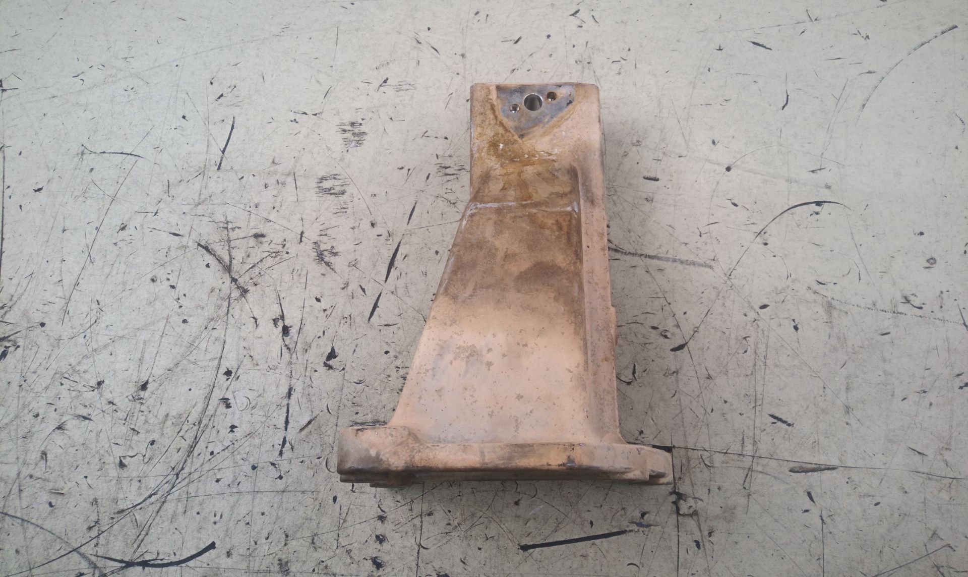 SOPORTE MOTOR IZQUIERDO