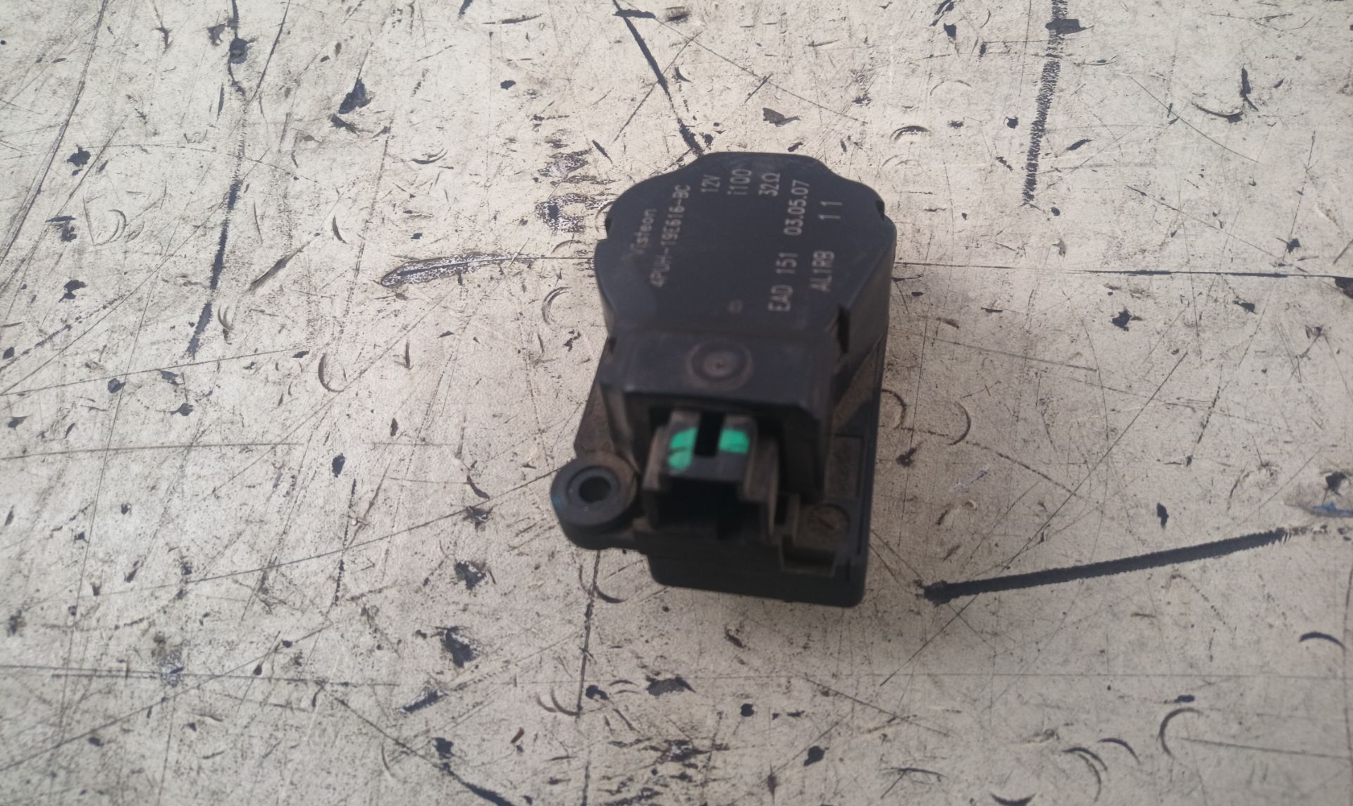 MOTOR APERTURA TRAMPILLAS CLIMATIZADOR Peugeot 407 SW