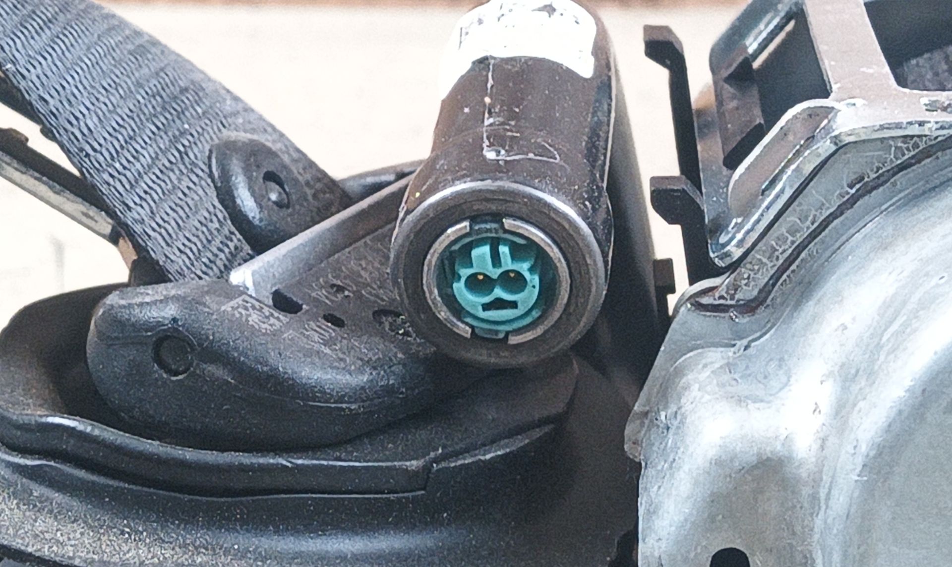 CINTURON SEGURIDAD TRASERO IZQUIERDO Mercedes-Benz E Familiar (BM 214)