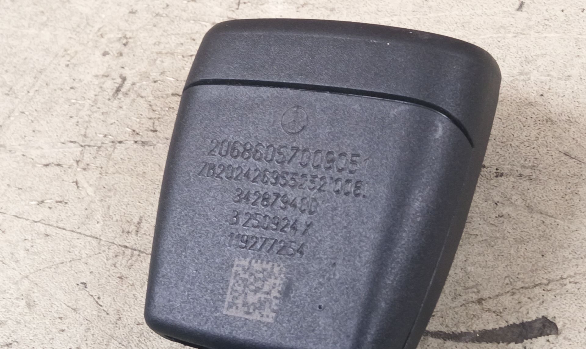 ENGANCHE CINTURON TRASERO IZQUIERDO Mercedes-Benz E Familiar (BM 214)