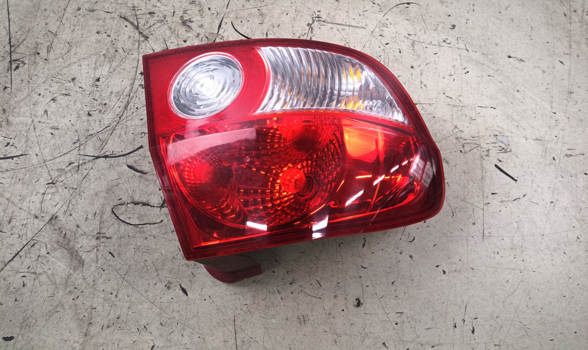 PILOTO TRASERO DERECHO Hyundai Getz (TB)