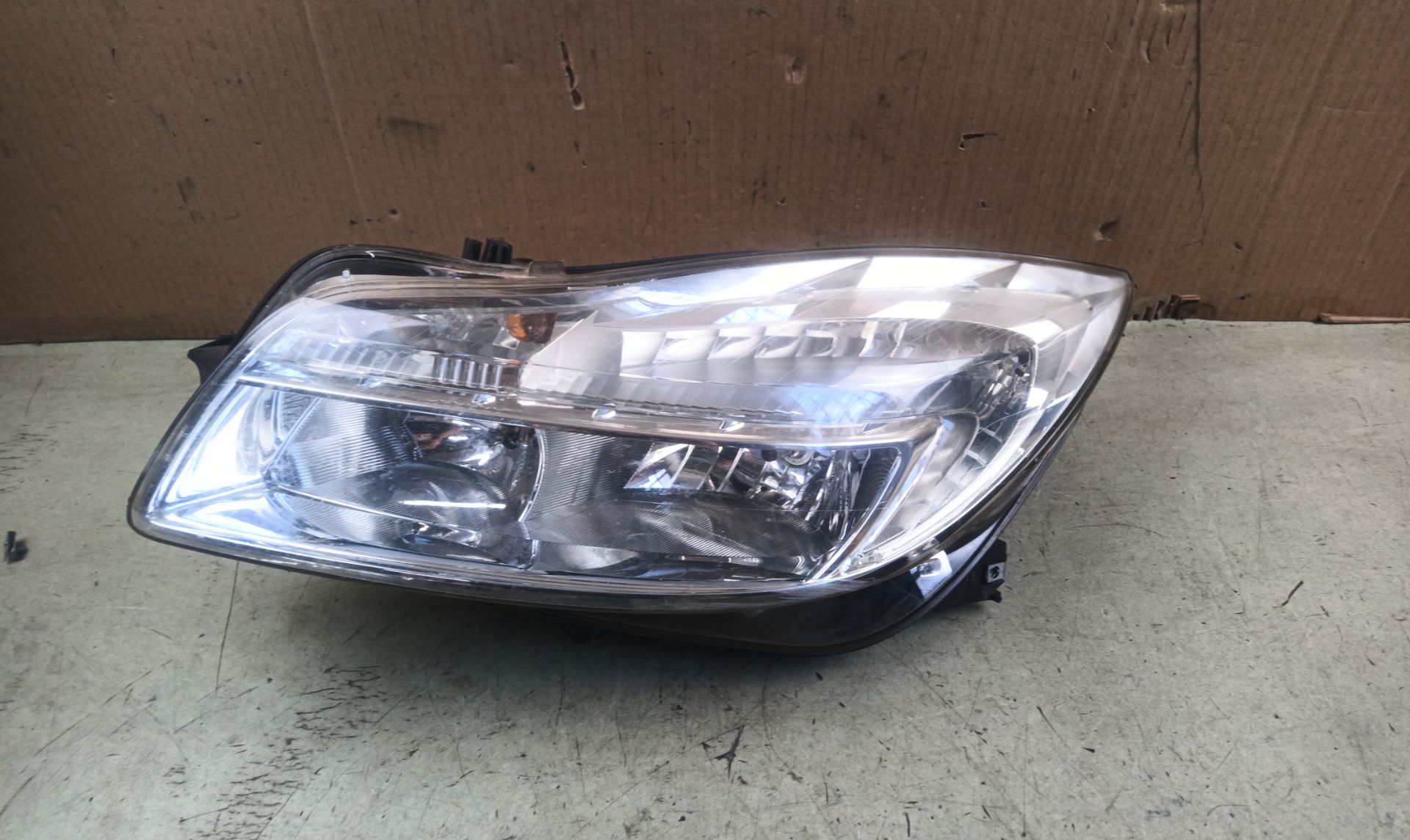 FARO IZQUIERDO Opel Insignia Berlina