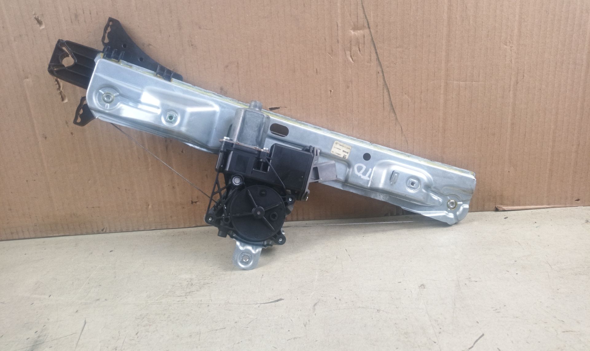 ELEVALUNAS TRASERO DERECHO Opel Insignia Berlina
